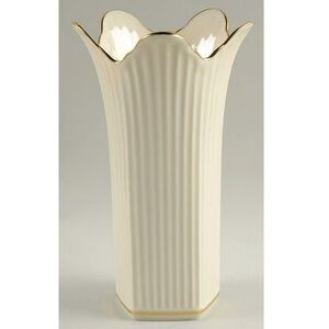 Vintage Ivory Lenox Meridian Collection Vase Scalloped Gold Trim Rigged